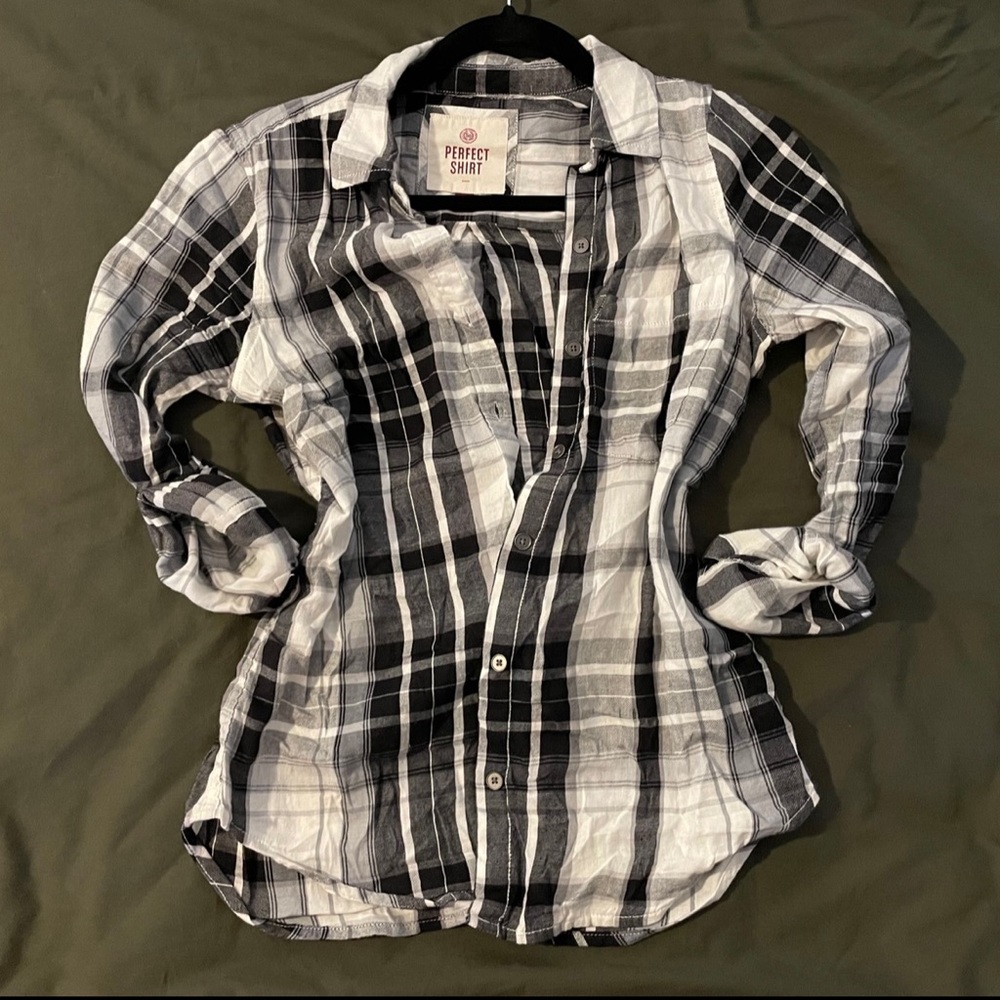 Black and white plaid button up shirt